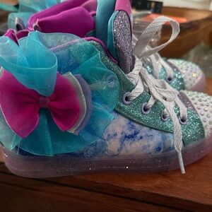 Skechers Kids Sneakers with Glitter and Bow